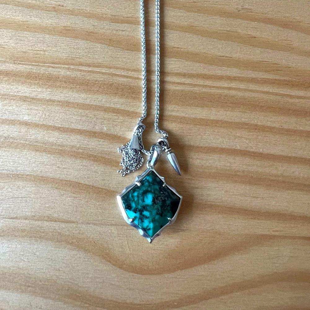 Brand New Kendra Scott Arlet pendant